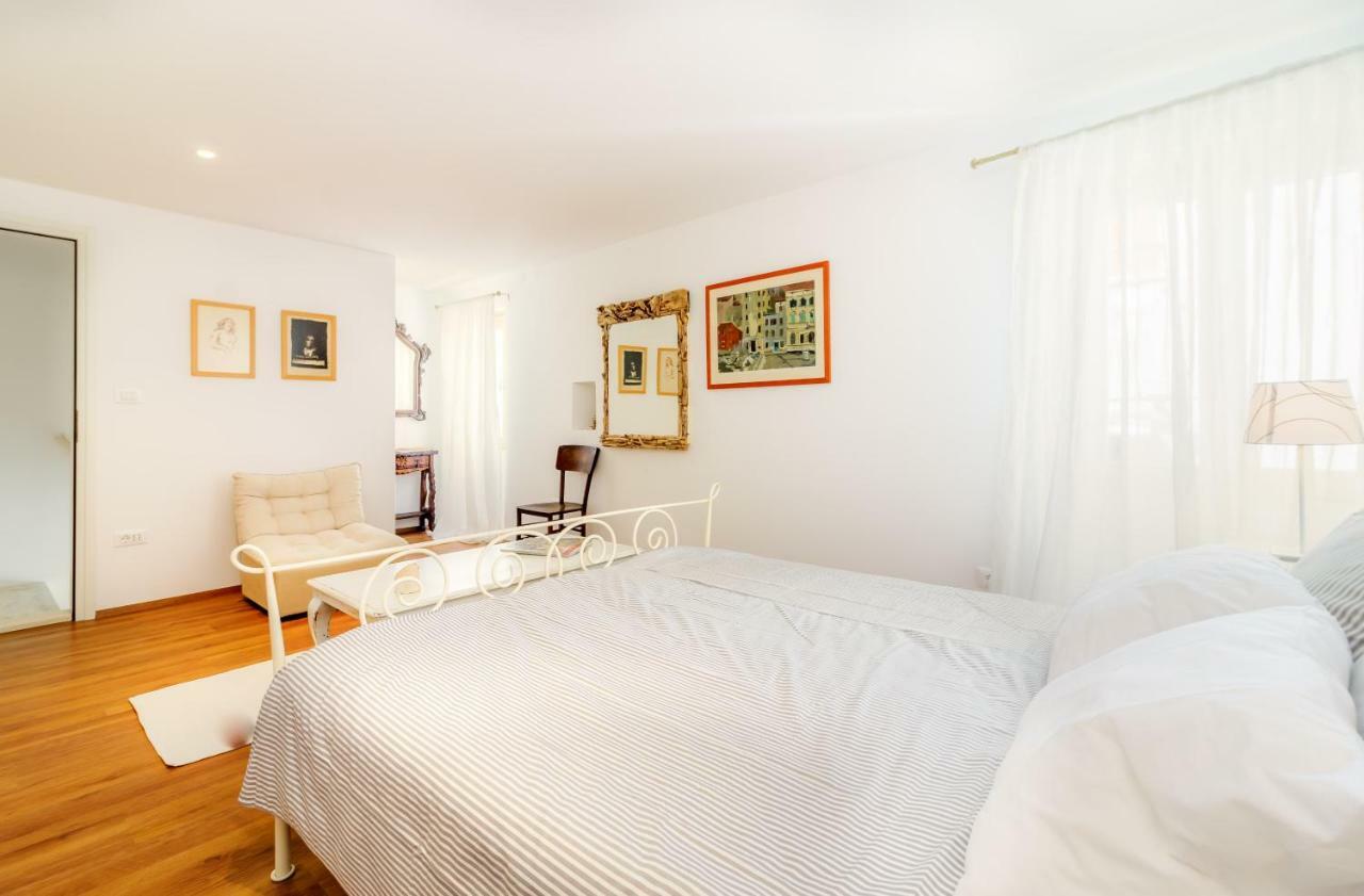 Felix Apartment Rovigno Esterno foto