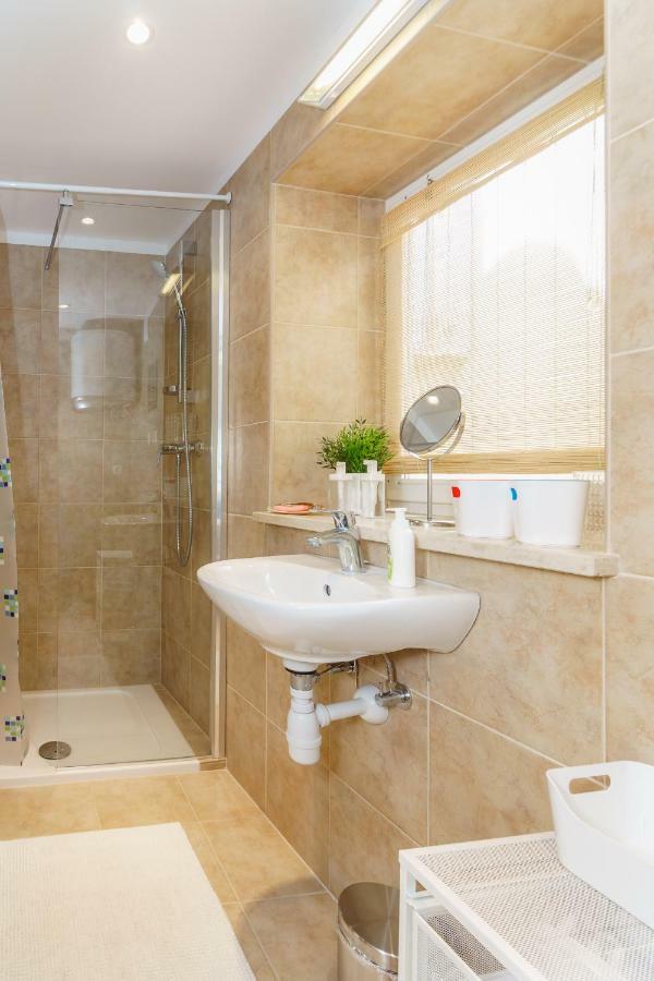 Felix Apartment Rovigno Esterno foto